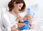  5 संकेत बताते हैं Breast milk की हो रही है ओवरसप्लाई, ब्रेस्‍ट में दूध की ज्‍यादा मात्रा शिशु के पेट में बनाती है गैस